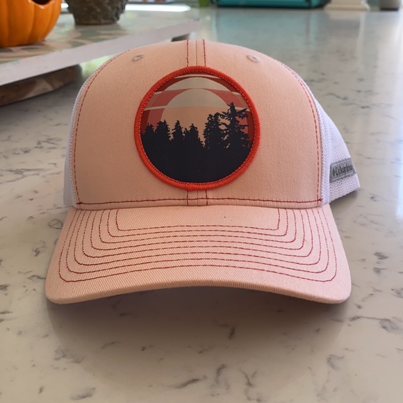 Ladies Columbia trucker hat. Beautiful sunset design, gorgeous color! NWOT - Picture 2 of 4